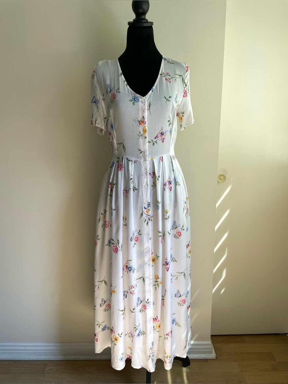 Together Floral Butterfly Rayon Midi Dress Button Front Pockets White Size 10